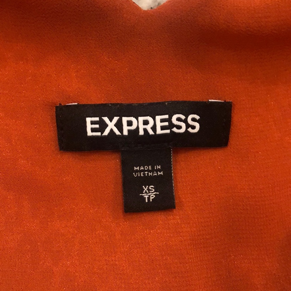 Express Tank-Top - Picture 3 of 5